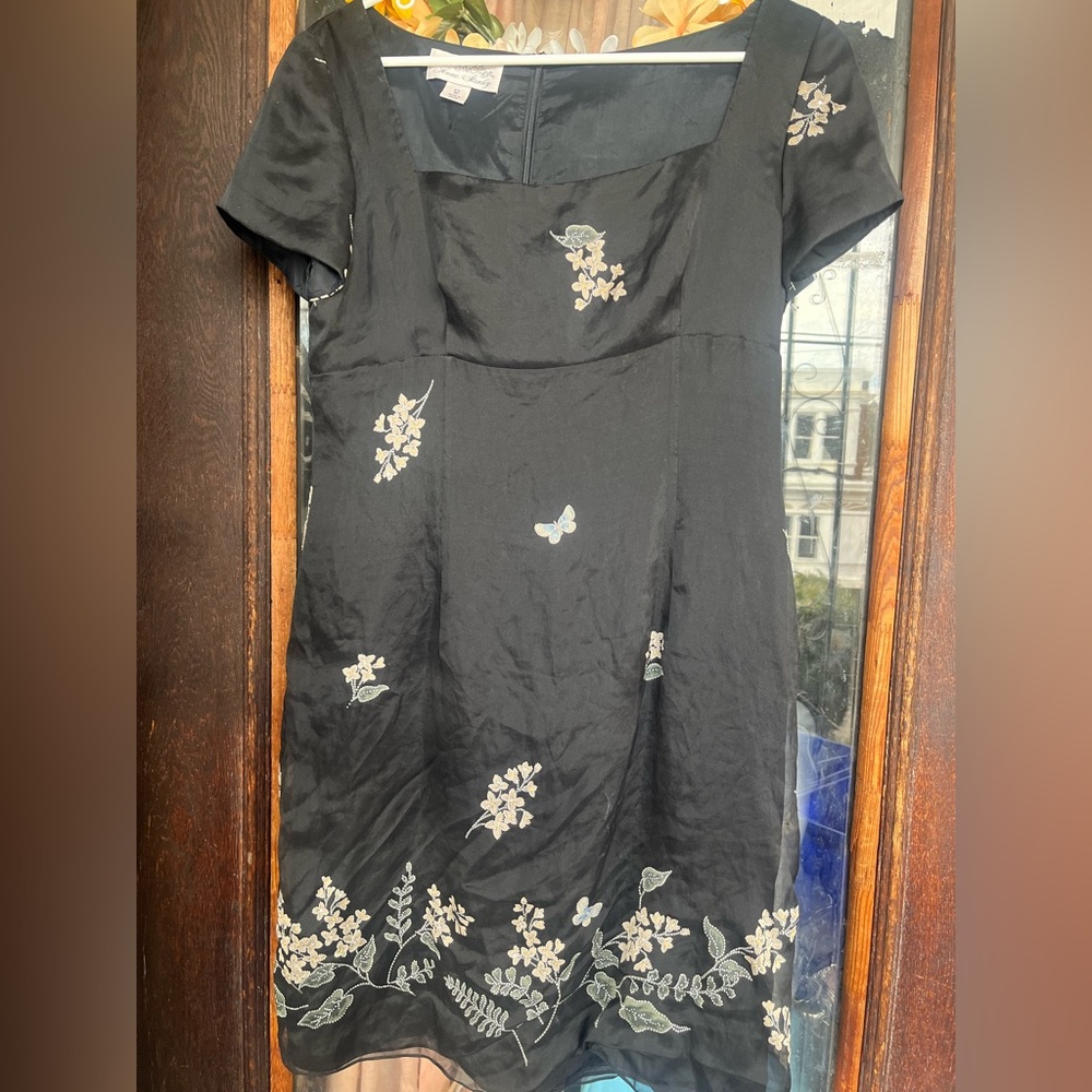 Black Silk Embroidered Midi Dress w Floral Motif Square Neckline EUC Y2K